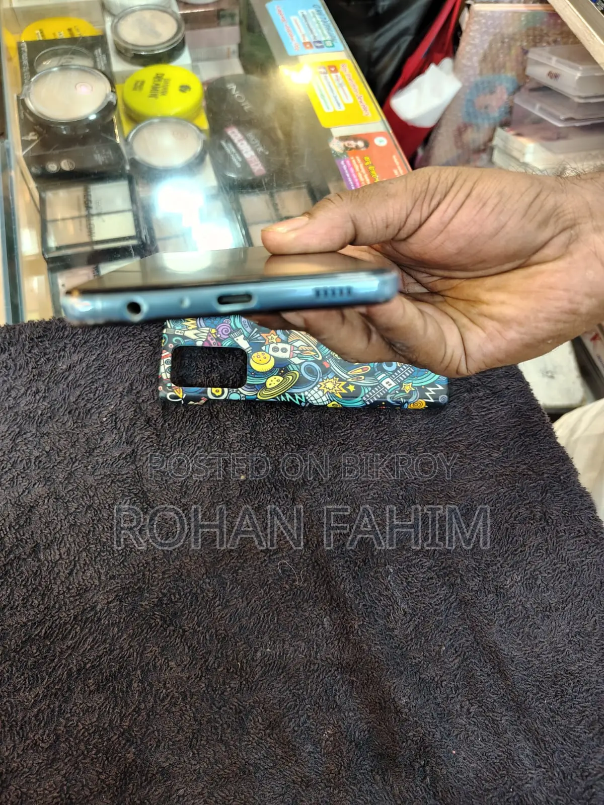 Samsung Galaxy A72 8/256 (Used)