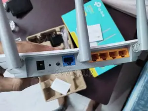 Tp Link 300 Mbps Wireless Router (3 Antennas)
