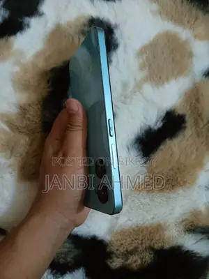 Realme C33 (4+64) (Used)
