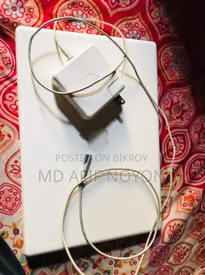 MacBook