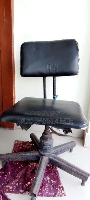 অফিস চেয়ার বিক্রয় হবে