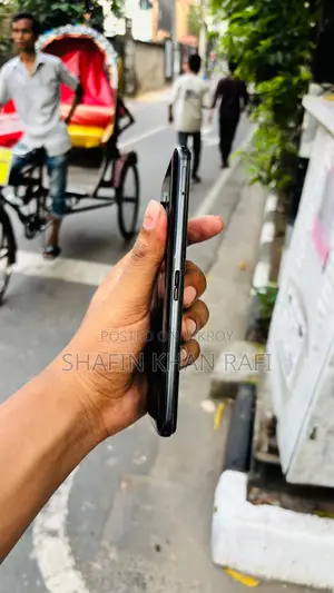 আসুস আরওজি ফোন ৩ ৫১২ জিবি ব্ল্যাক