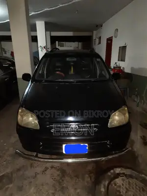 Toyota Raum 2001 Black