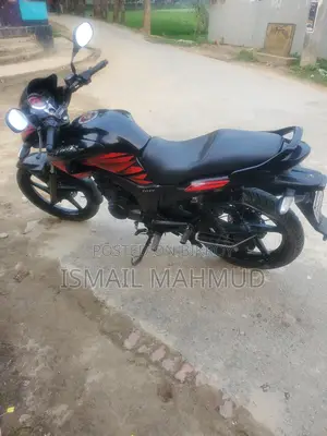 Hero Hunk 150R new condition 2014