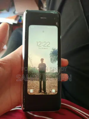 Samsung Galaxy Fold 12/512-GB (Used)