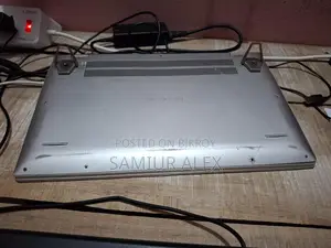 Dell Inspiron 15