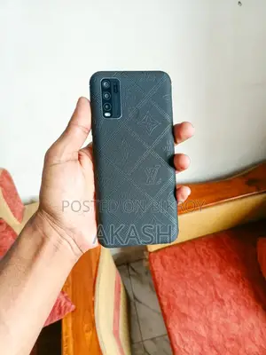 Vivo Y50 8/128GB (Used)