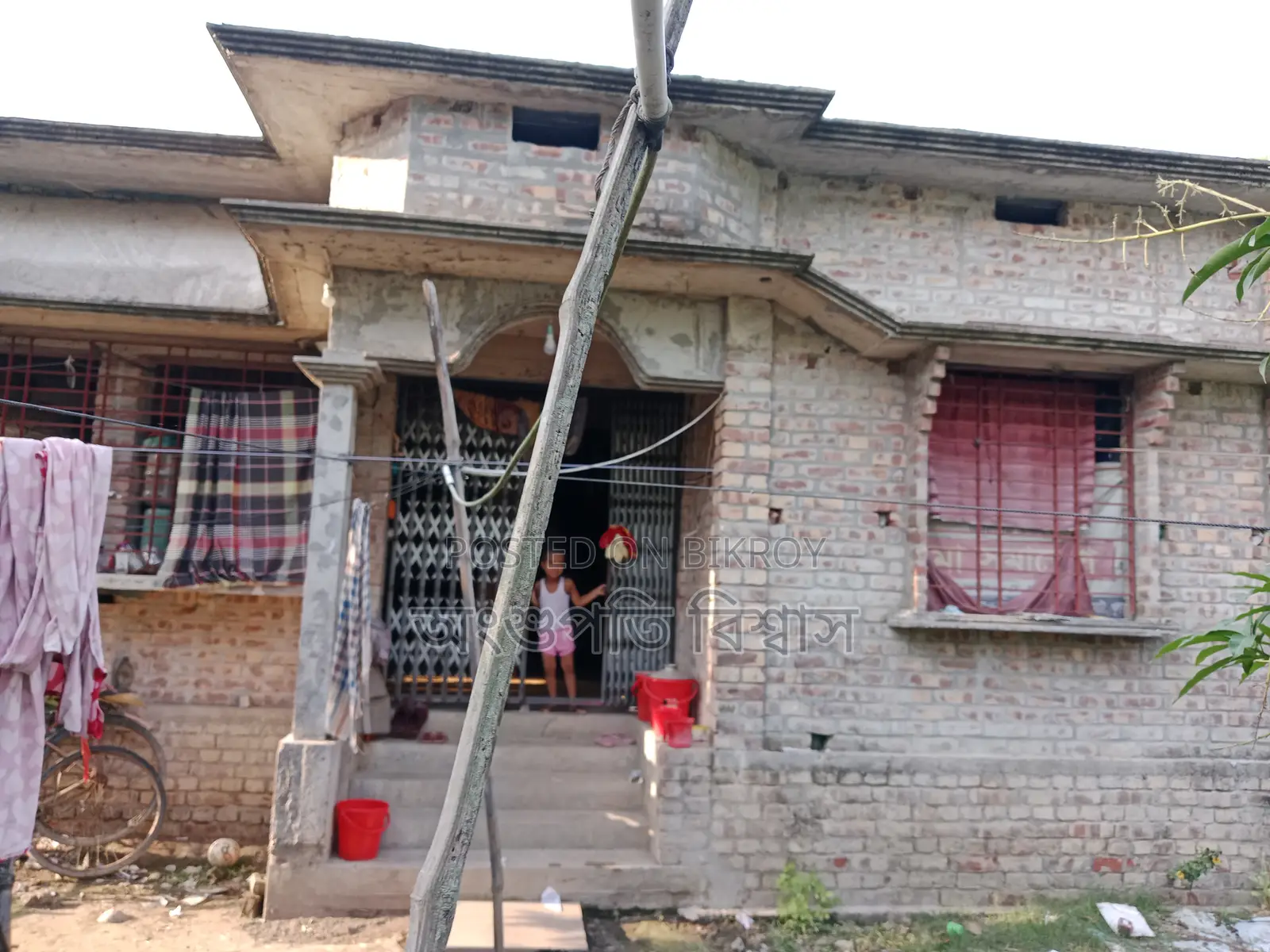 House for sale with land