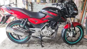 Bajaj Pulsar 150 , 2016