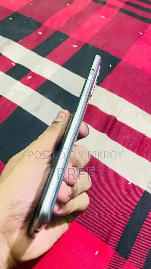 OnePlus 9RT (Used)