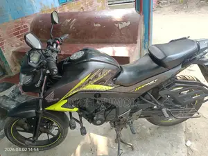 Honda Hornet . 2018