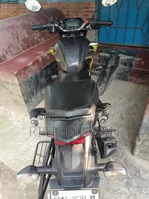 Honda Hornet . 2018