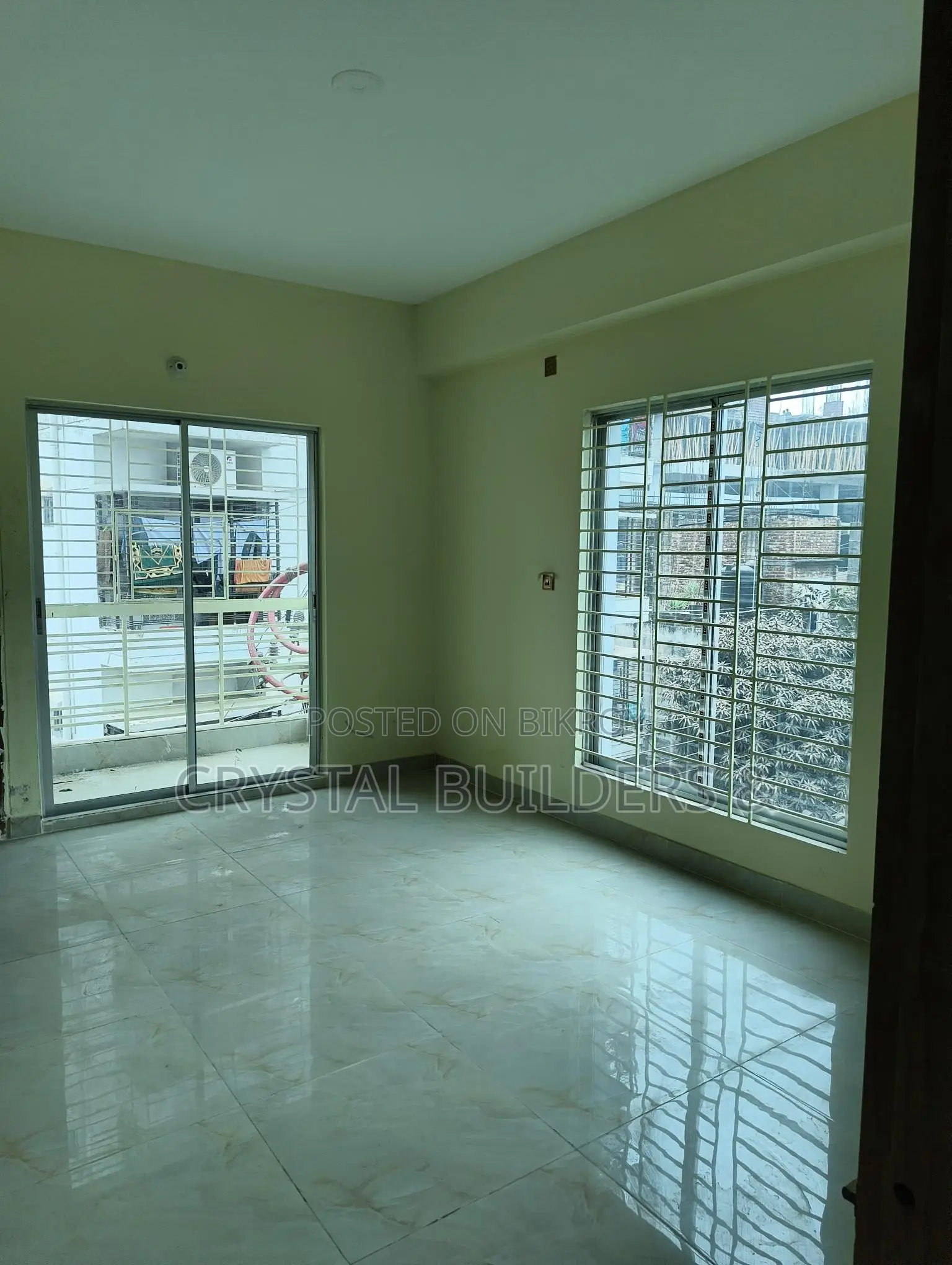 Ready flat on 5.5 katha land, price 90 lakh taka
