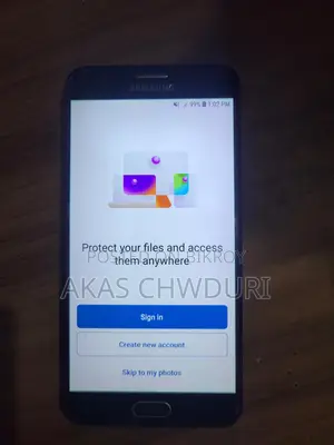 Samsung Galaxy J7 . (Used)