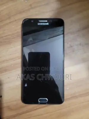 Samsung Galaxy J7 . (Used)
