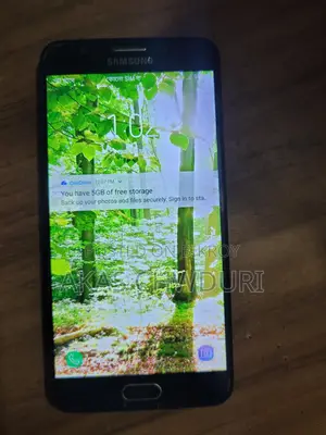 Samsung Galaxy J7 . (Used)