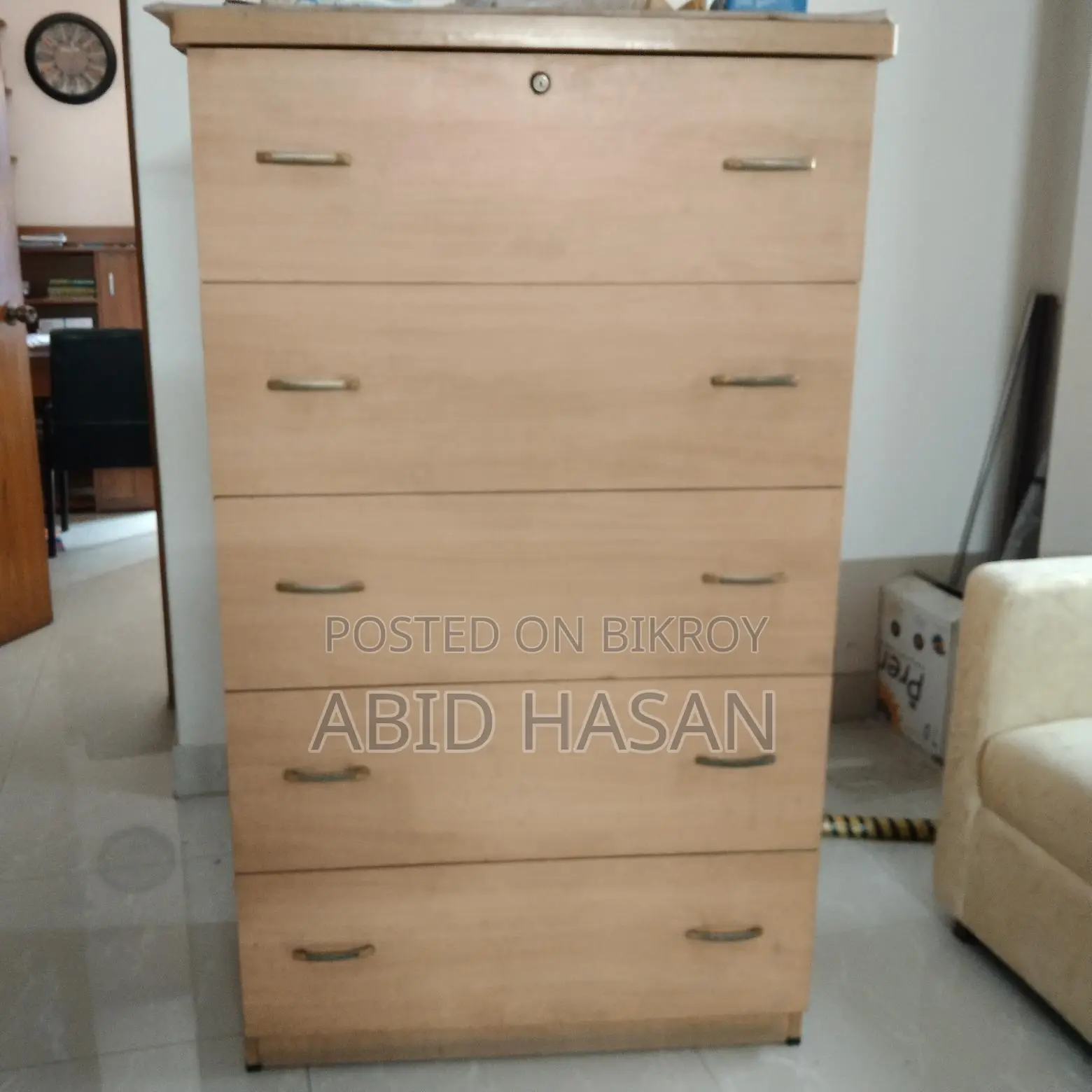 ওয়ারড্রোব বিক্রি
