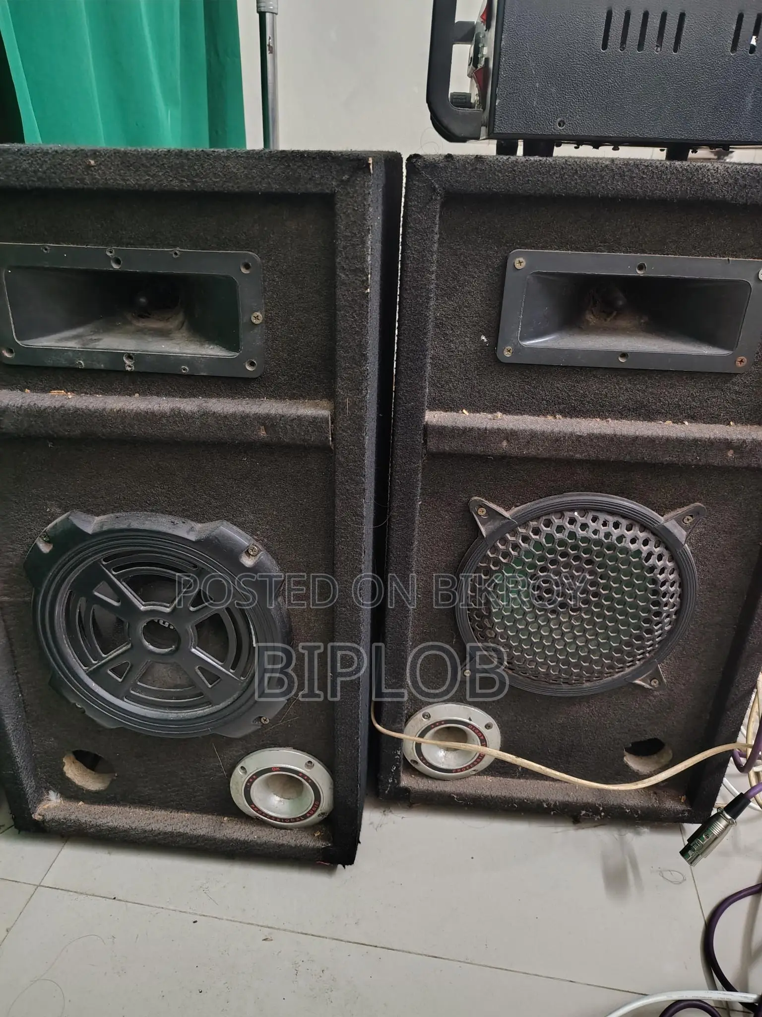 সাউন্ড বক্স ৮ ইঞ্চি ২ টা স্পিকার বিক্রি হবে