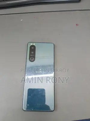 Sony Xperia 5 II . (Used)