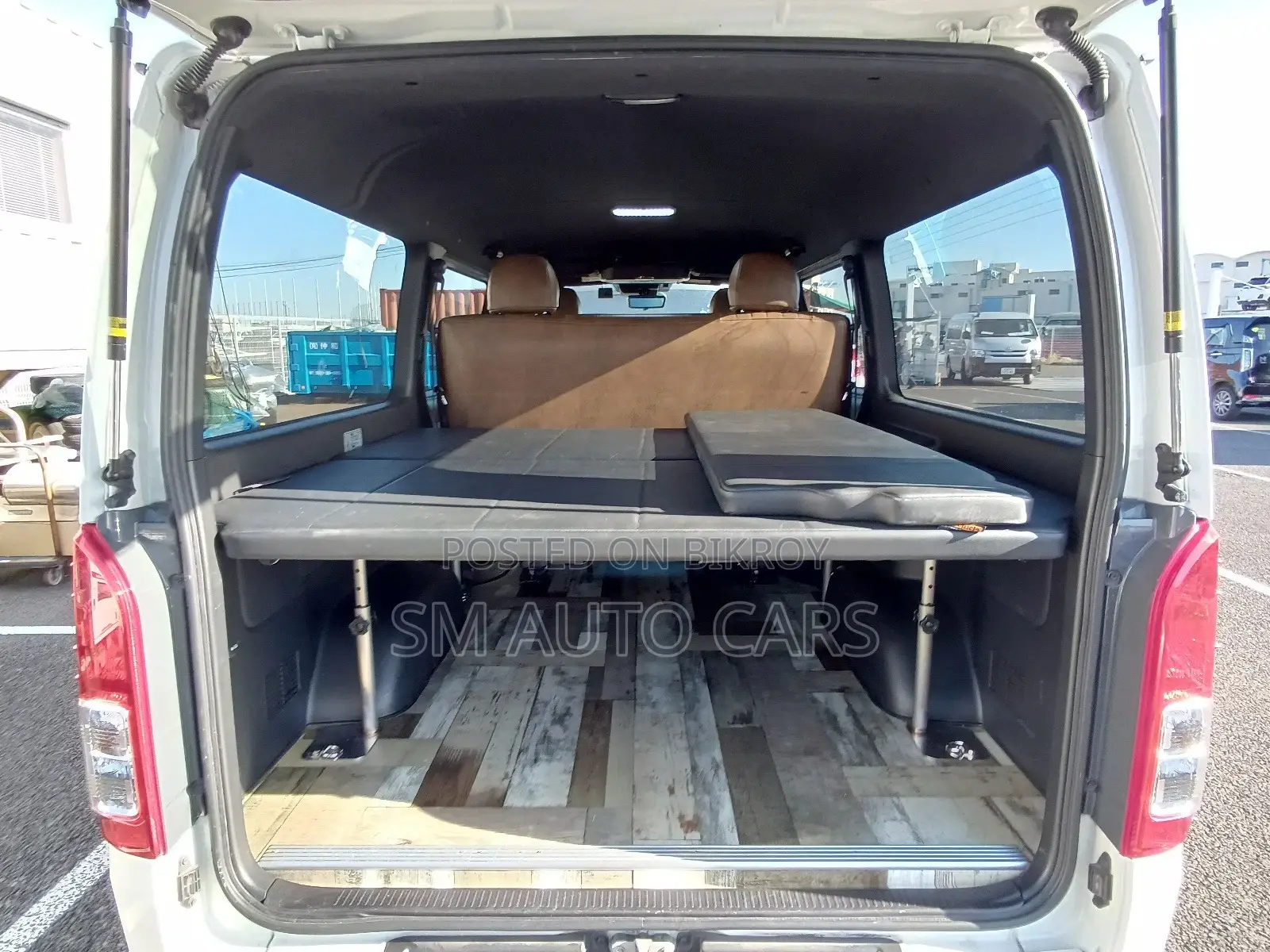 Toyota Hiace Super GL Dark Prime2 2021