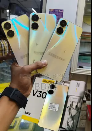 Realme V30 8+256 (Brand New)
