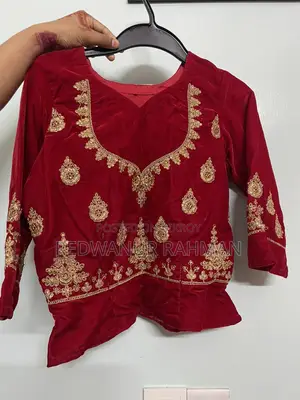 Lehenga-velvet Kaporer