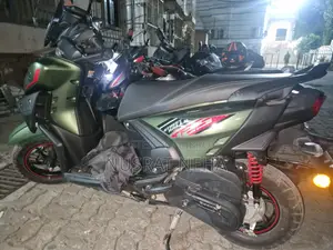 ইয়ামাহা ডিটি১২৫ ২০২৫ সবুজ