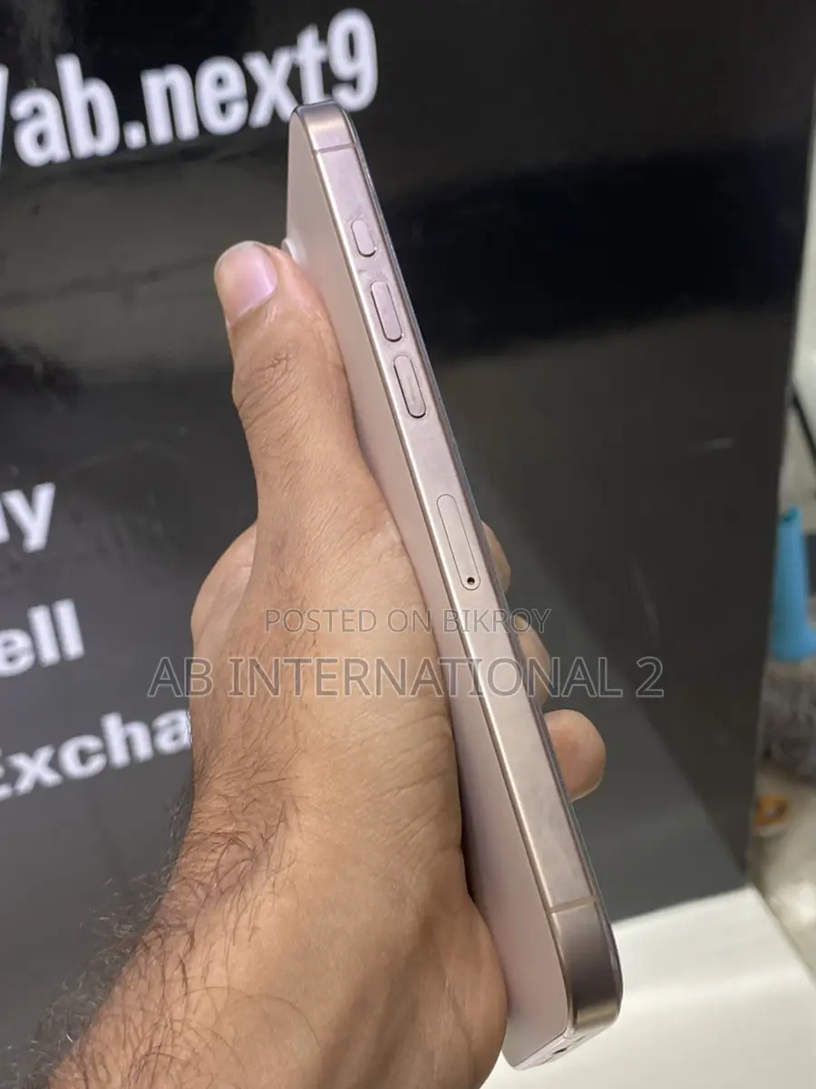 Apple iPhone 16 Pro Max (Used)