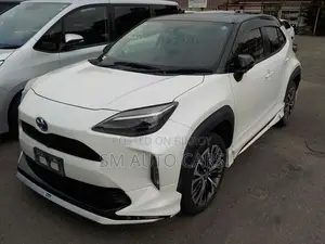 Toyota Yaris Cross Z Pearl/Black 2Tone 2020
