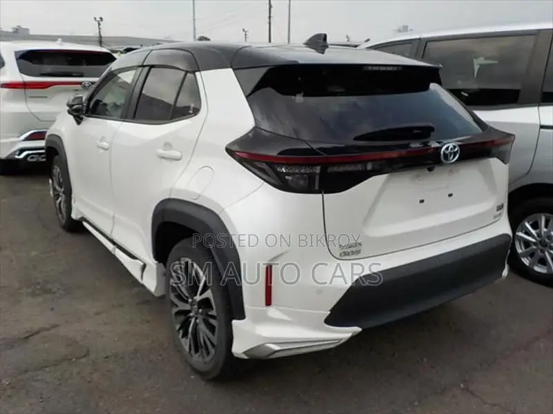 Toyota Yaris Cross Z Pearl/Black 2Tone 2020
