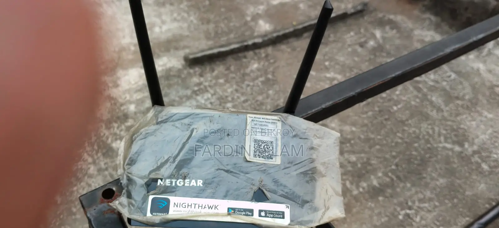 NetGear R6120