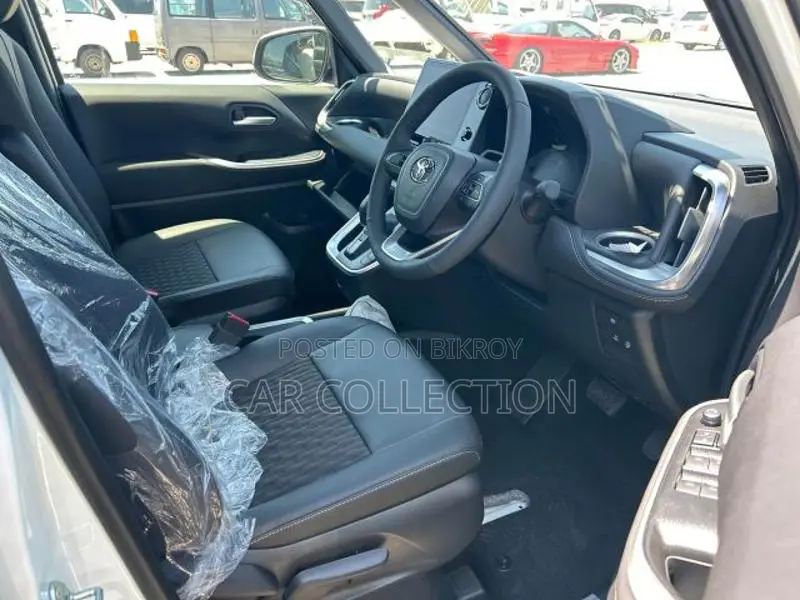 Toyota Noah SZ 2022