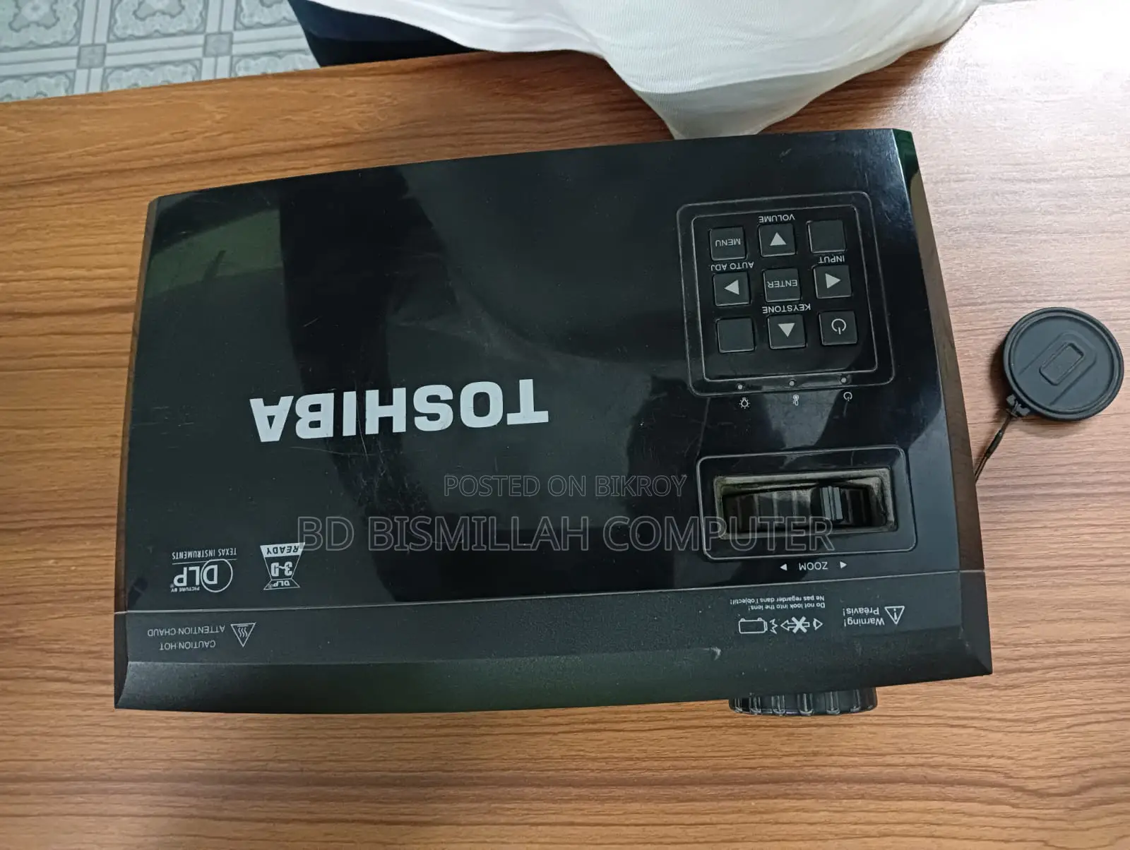 Toshiba Full Fresh Projector For School, College & Coaching
