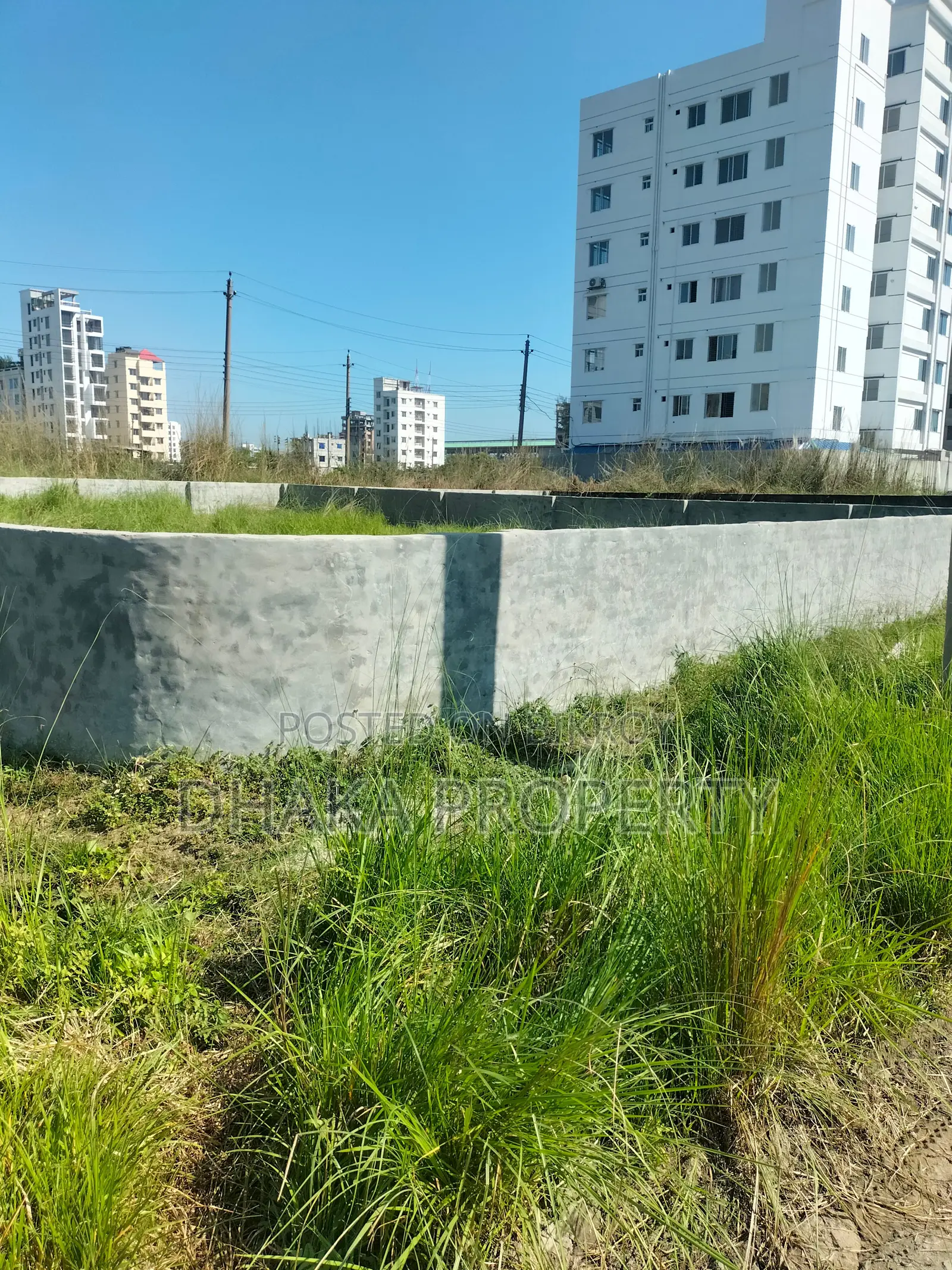সেক্টর-১৫/বি, উত্তরা-তে ৬০ ফুট রাস্তার পাশে ৩ কাঠার পার্ক ইস্ট প্লট