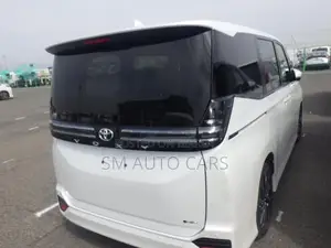Toyota Voxy Hybrid SZ Pearl New 2026