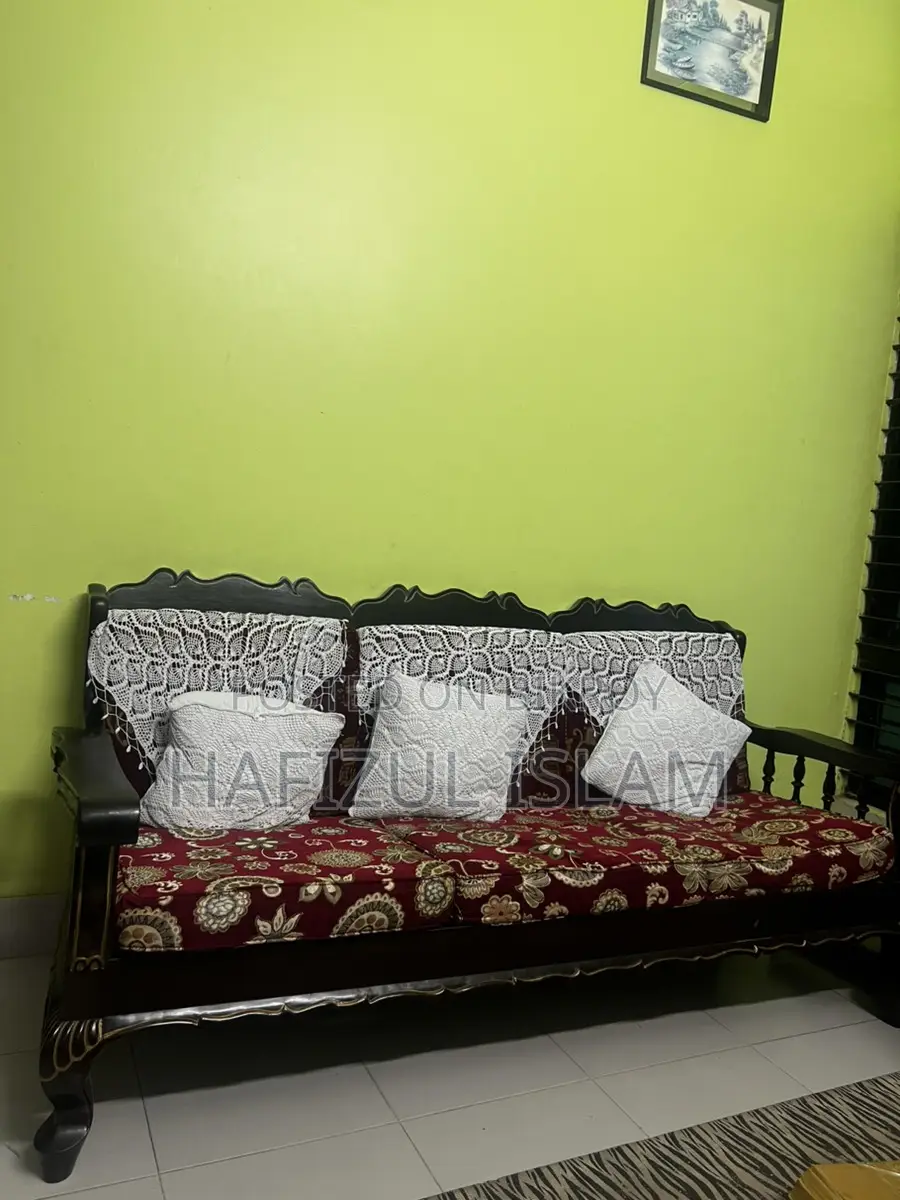 ৫ সিট সোফা