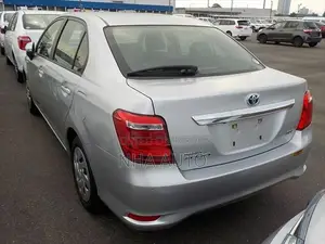 Toyota Axio HYBRID EX PKG 2020