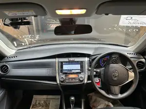 Toyota Fielder EX PKG SILVER / 2020