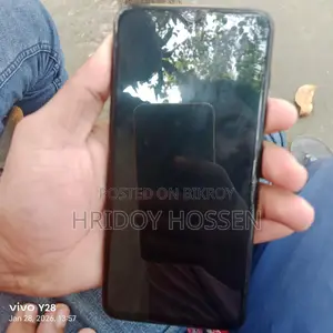 OnePlus 6T . (Used)