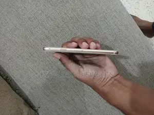 Apple iPhone 8 rose gold colour (Used)