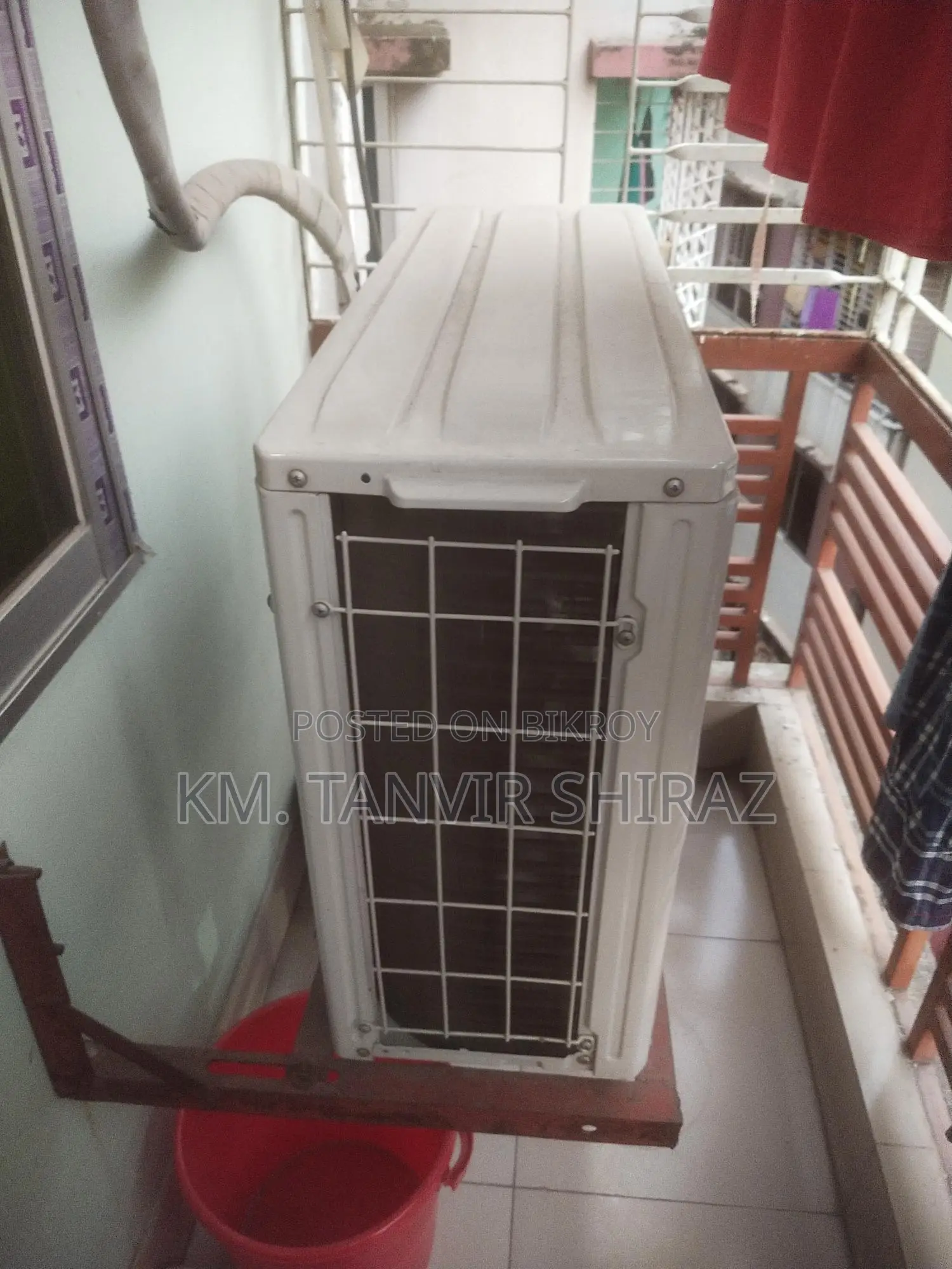 Urgent Sale: Singer 1.5 Ton Inverter AC (Silver)