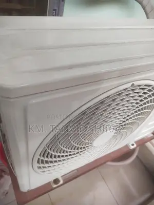 Urgent Sale: Singer 1.5 Ton Inverter AC (Silver)