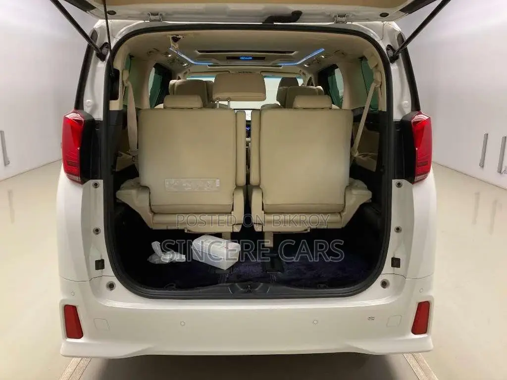 Toyota Alphard EXCUTIVE LOUNGE HYB 2021