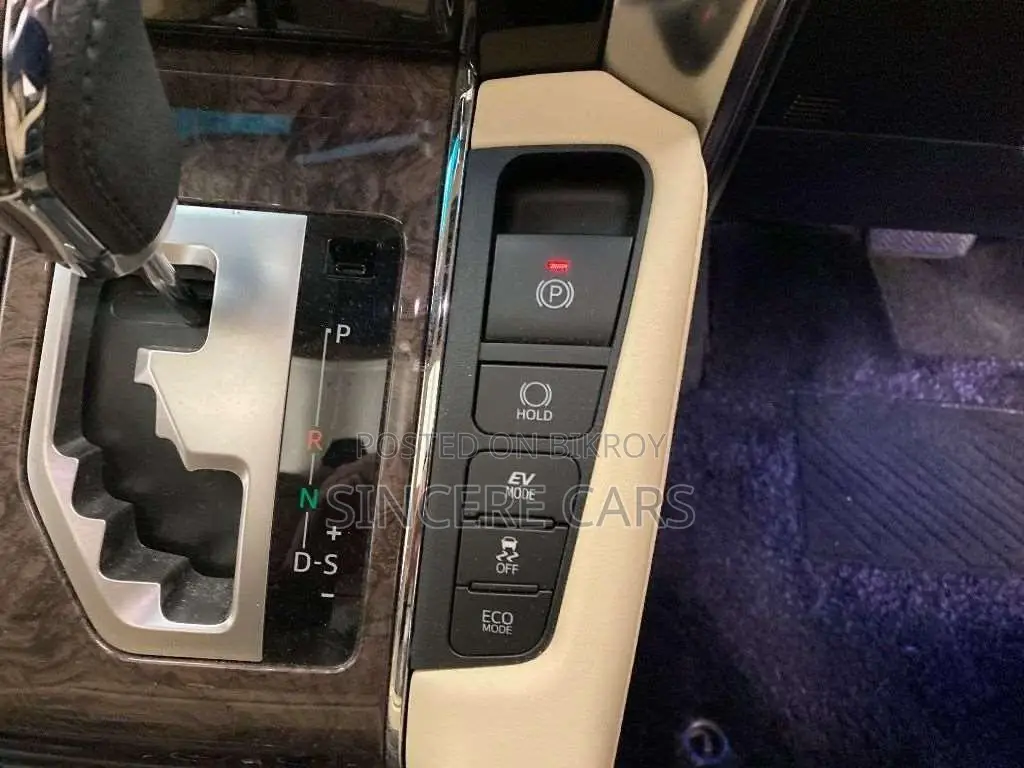 Toyota Alphard EXCUTIVE LOUNGE HYB 2021