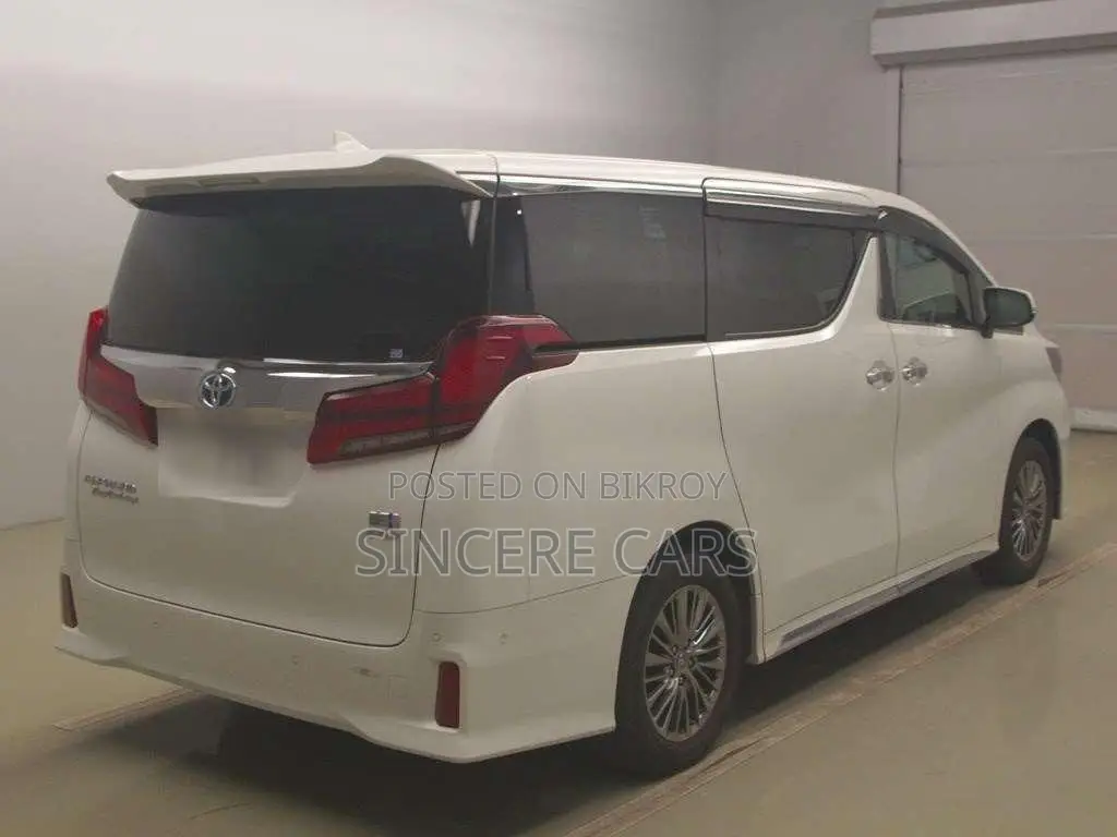 Toyota Alphard EXCUTIVE LOUNGE HYB 2021