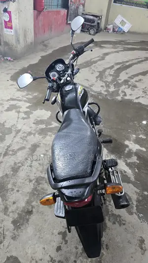 Bajaj Platina 100 Super Fresh 2018