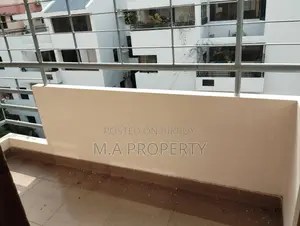 UNFINISHED FLAT FOR RENT IN GULSHAN I