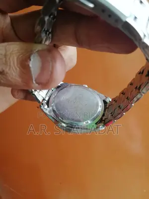 Rivoly Quartz Watch