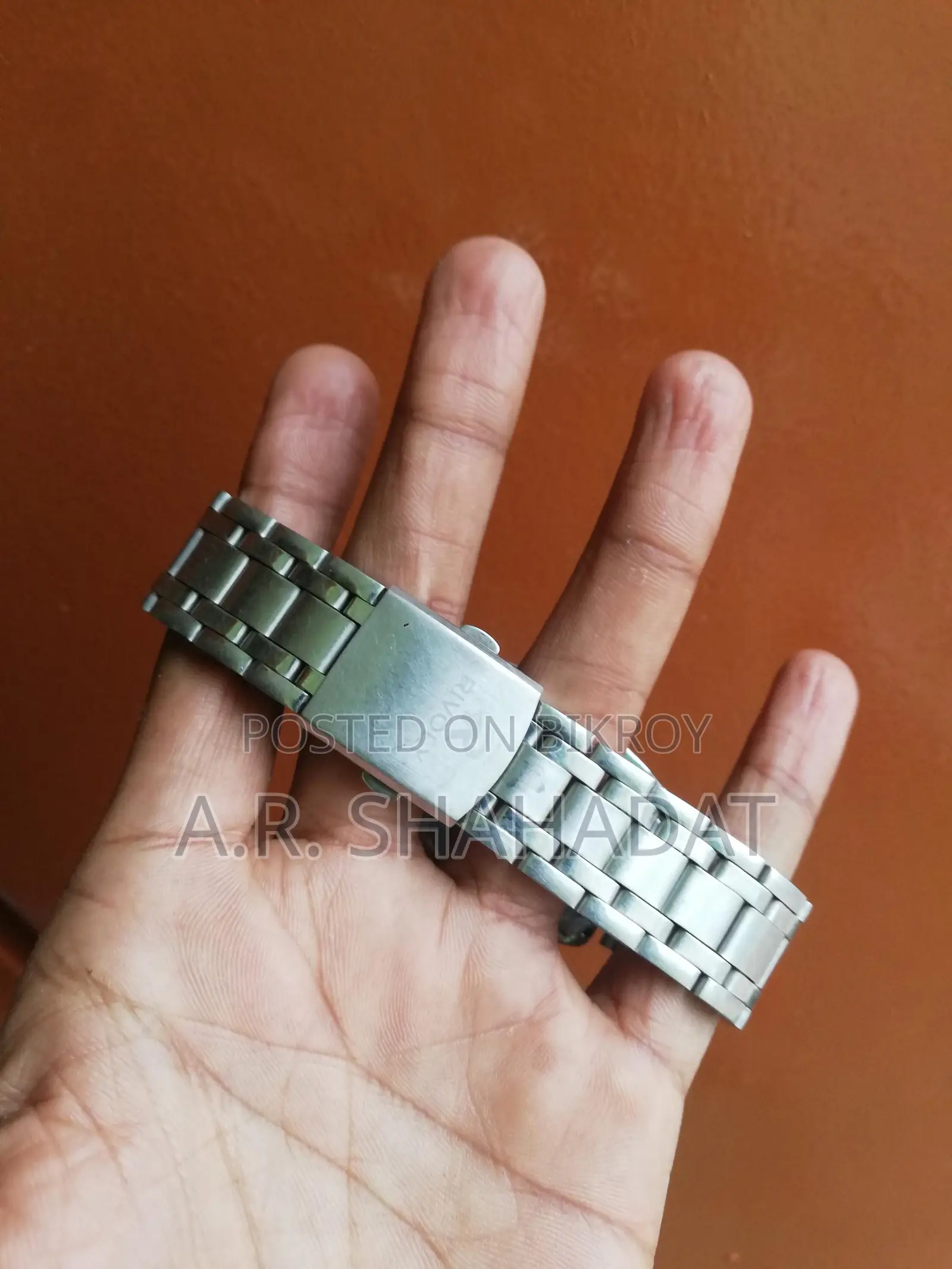 Rivoly Quartz Watch