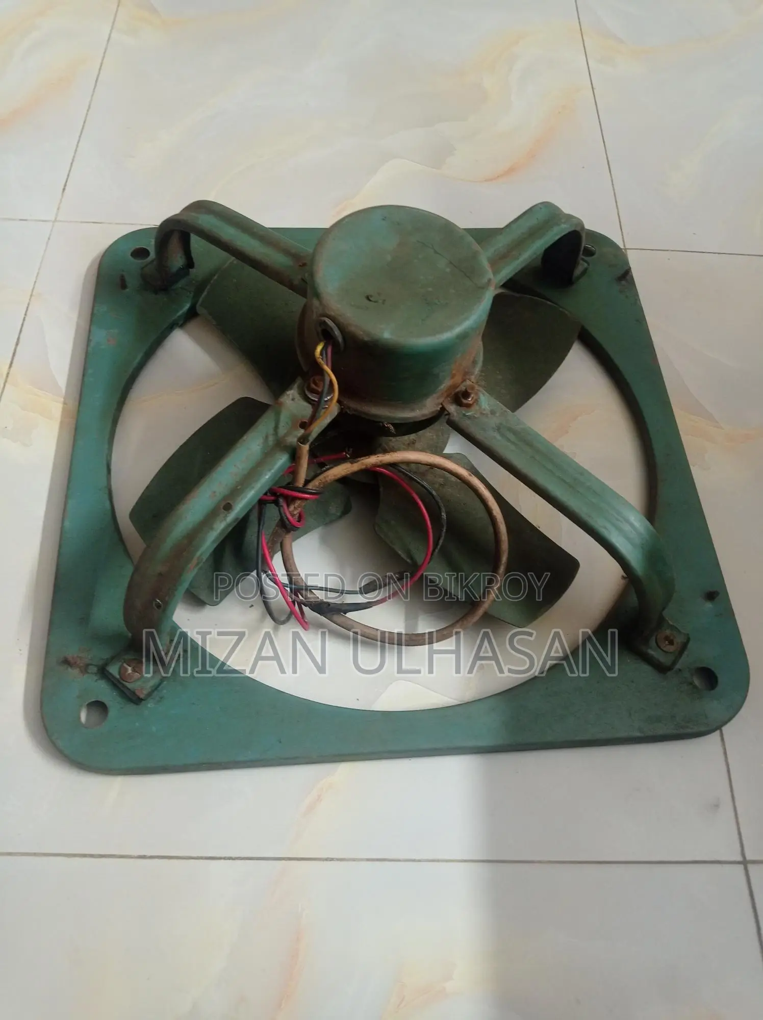 ১ টা রান্না ঘরের এক জাস্ট ফেন বিক্রি করা হবে ।